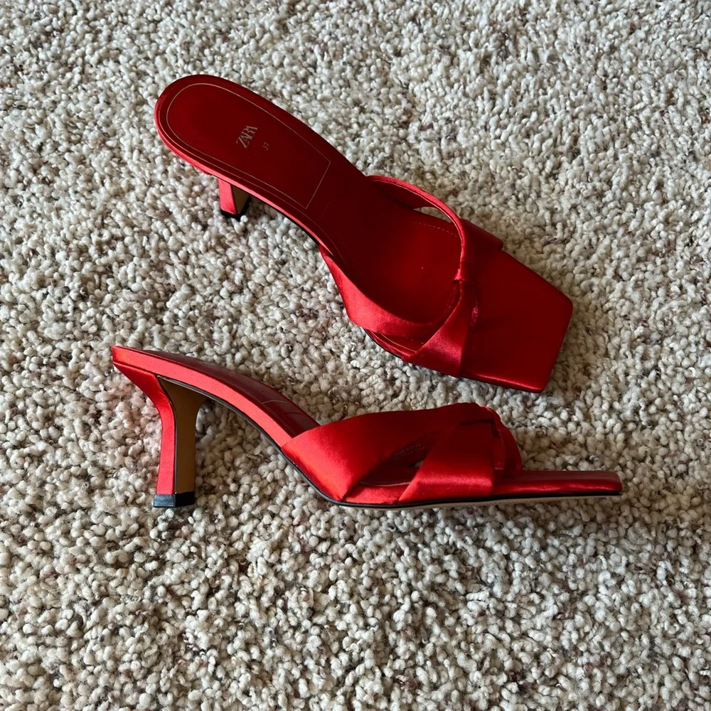 Zara Red Satin Heels - Picture 2 of 5